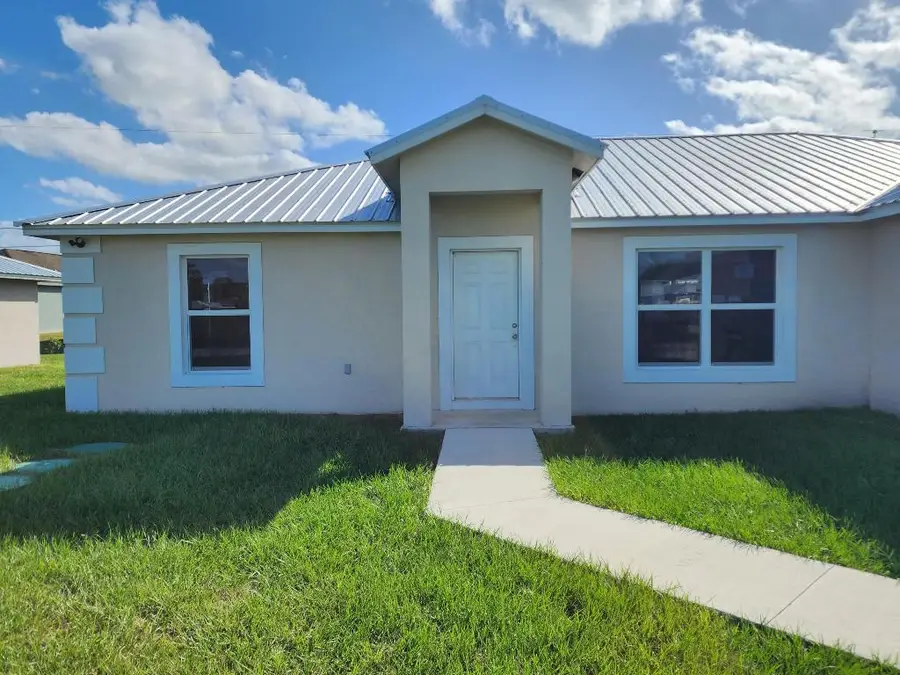 956 SE 39th Terrace, Okeechobee, FL 34974 - #2
