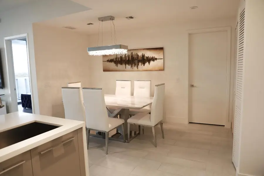 2000 Metropica Way #811, Sunrise, FL 33323 - #3