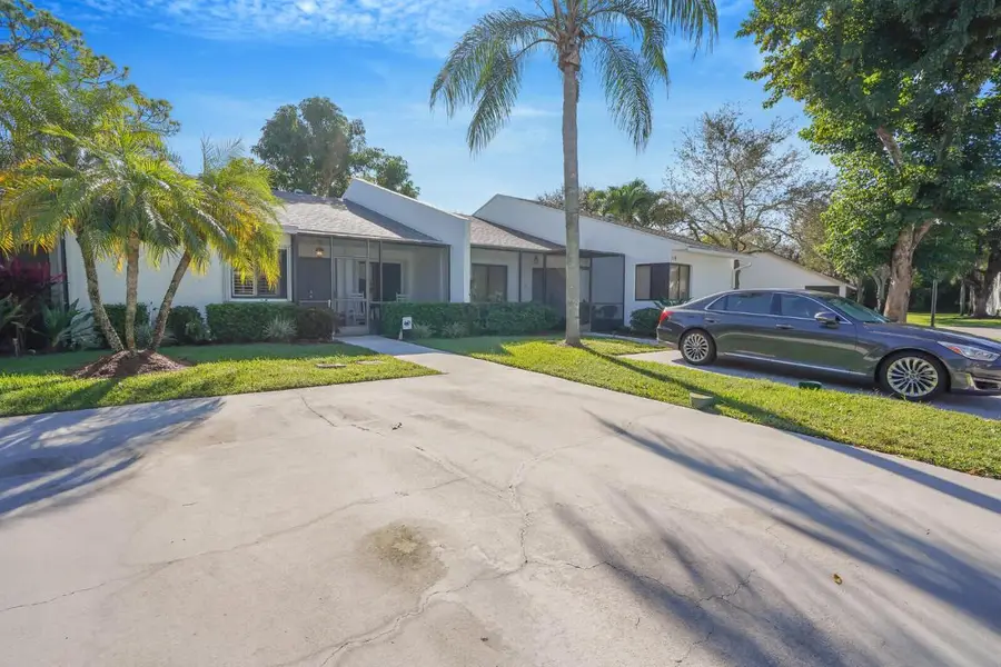 117 Sunshine Boulevard, Royal Palm Beach, FL 33411 - #2