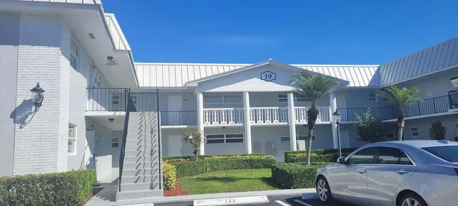19 Colonial Club Drive #200, Boynton Beach, FL 33435 - #2