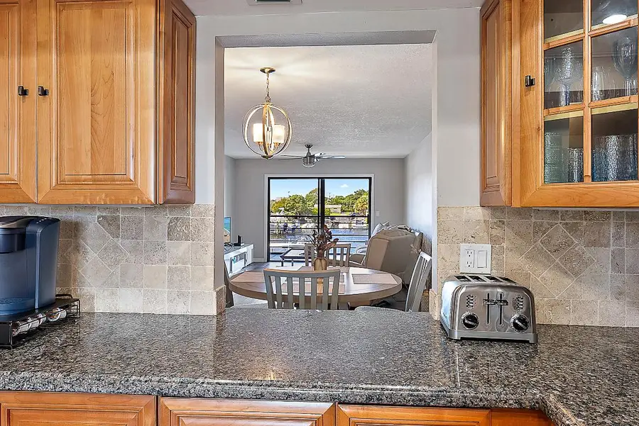 309 Lake Circle #201, North Palm Beach, FL 33408 - #3