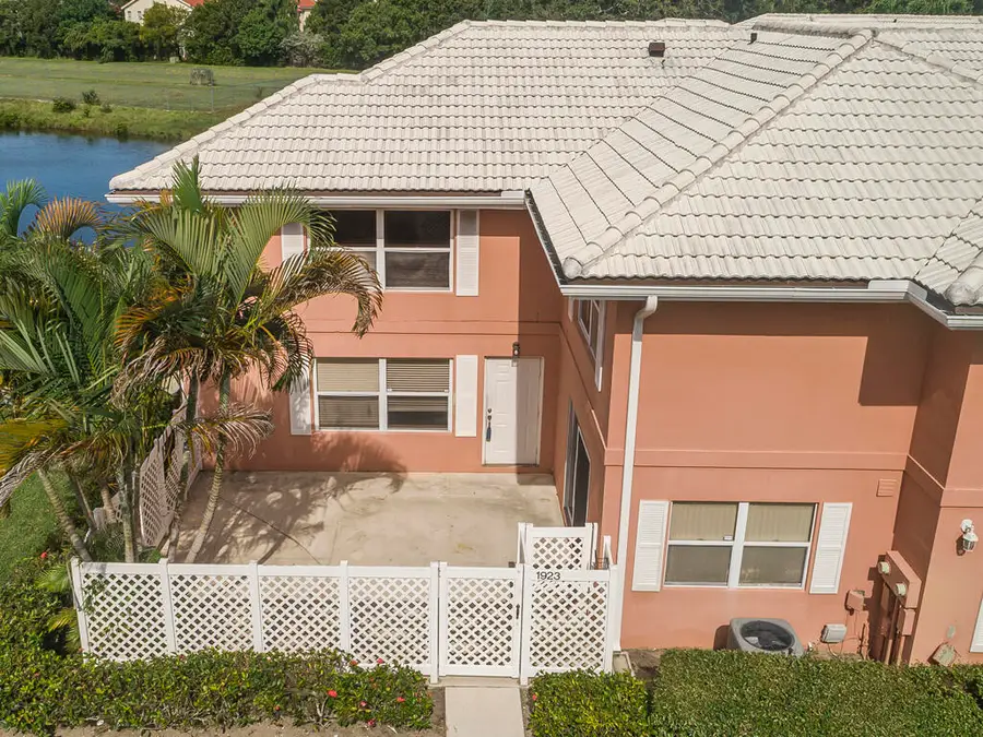 1923 Stratford Way, West Palm Beach, FL 33409 - #2
