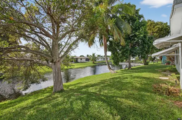 7340 NW 8th Street, Margate, FL 33063