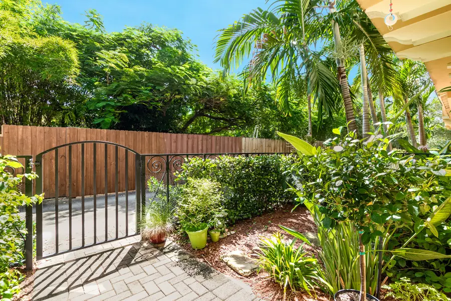 218 S Federal Highway #2, Lake Worth Beach, FL 33460 - #3