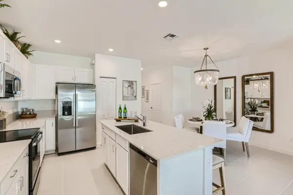 822 SE Grovebush Lane, Port St Lucie, FL 34984