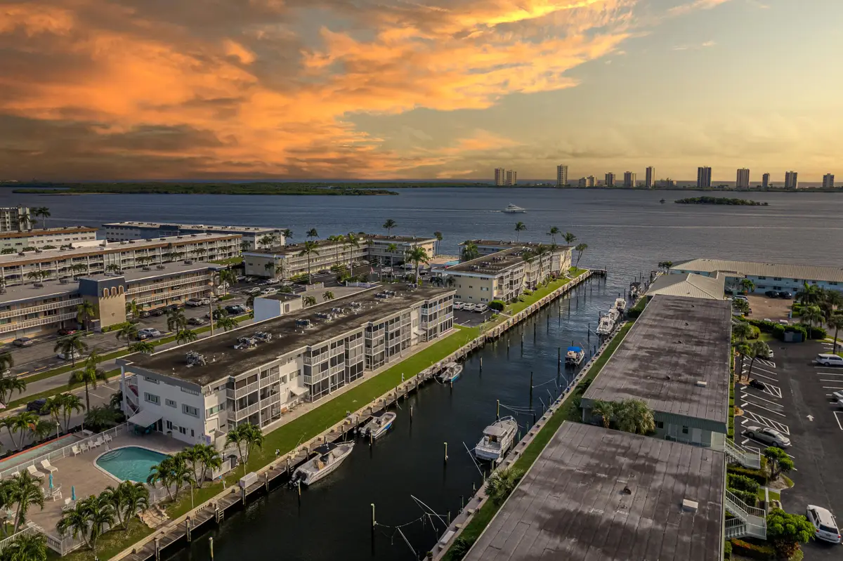 112 Doolen Court #302, North Palm Beach, FL 33408 - #1