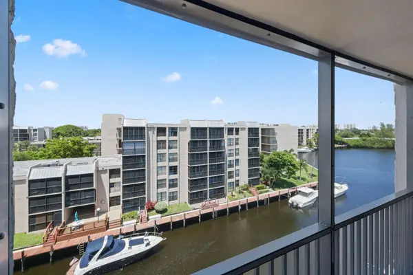 12 Royal Palm Way #Unit 605, Boca Raton, FL 33432