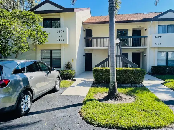 3204 Perimeter Drive #3204, Greenacres, FL 33467