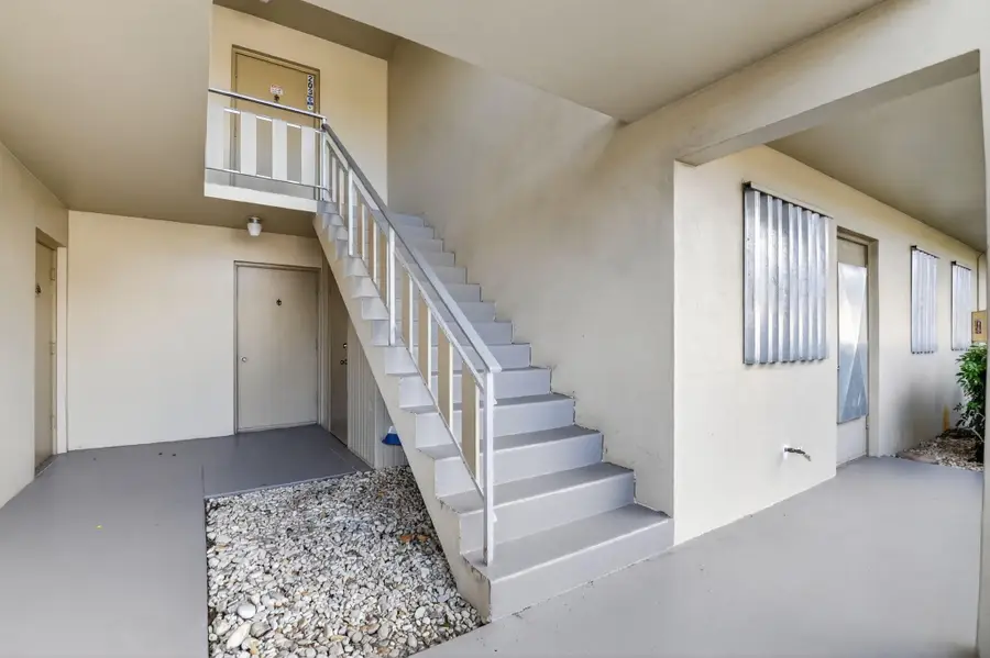 312 NE 17th Avenue #203, Boynton Beach, FL 33435 - #3