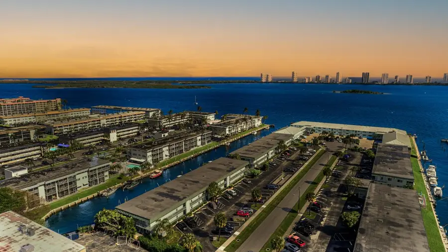 101 Doolen Court #201, North Palm Beach, FL 33408 - #3