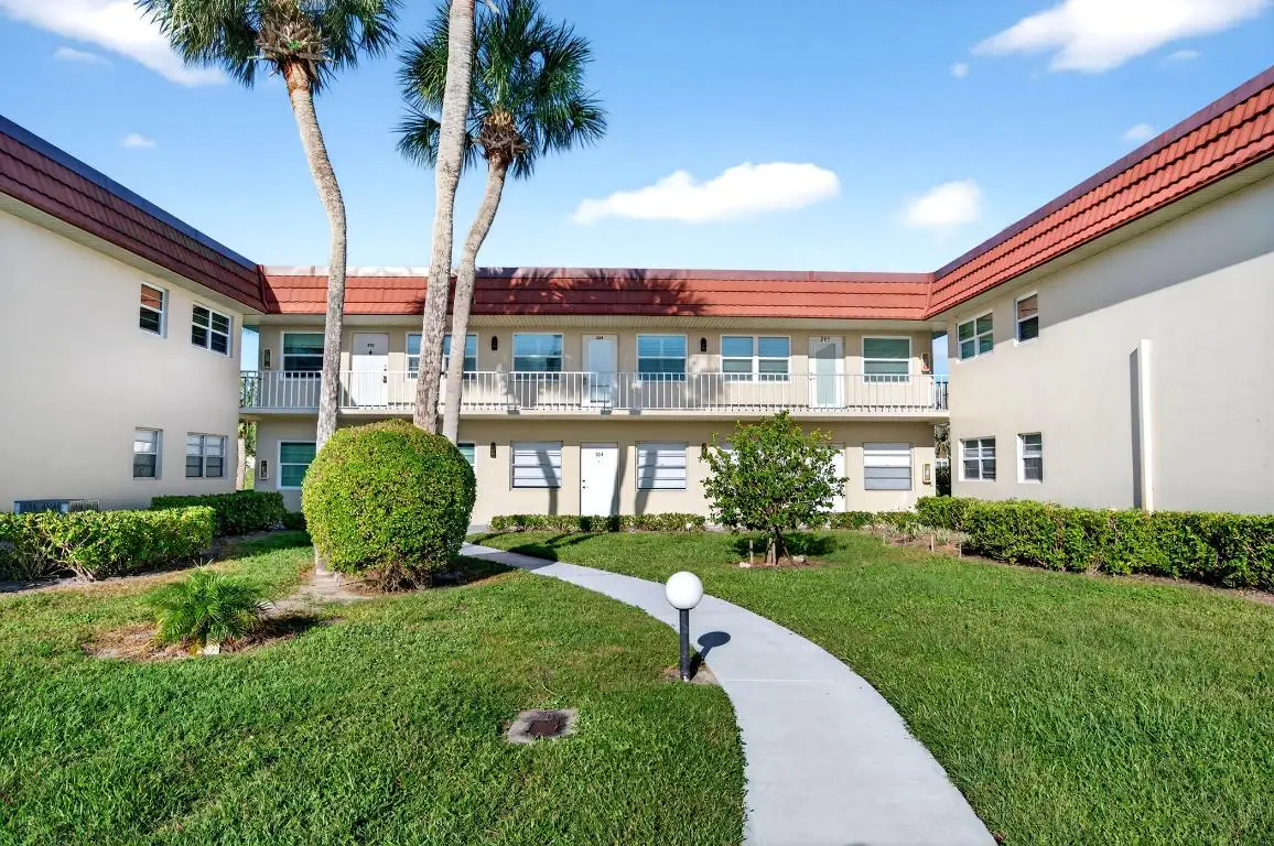 108 Spring Lake Court #203, Vero Beach, FL 32962 - #1