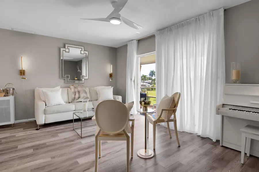 312 NE 17th Avenue #202, Boynton Beach, FL 33435 - #3