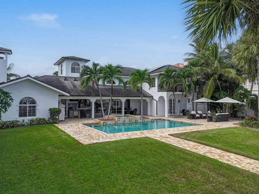 11932 S Edgewater Drive, Palm Beach Gardens, FL 33410 - #2