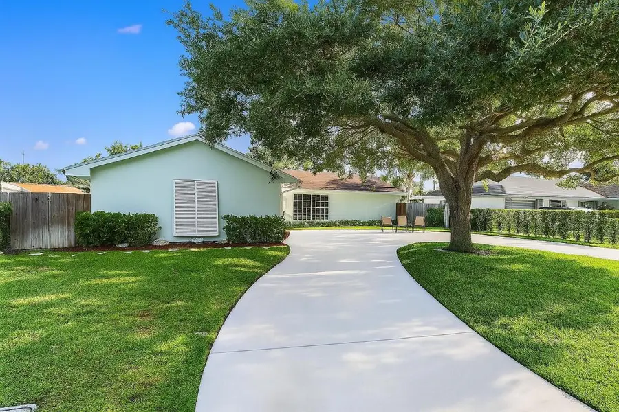 4193 Hyacinth Circle N, Palm Beach Gardens, FL 33410 - #3