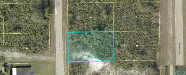 2104 E 15th Street, Lehigh Acres, FL 33972
