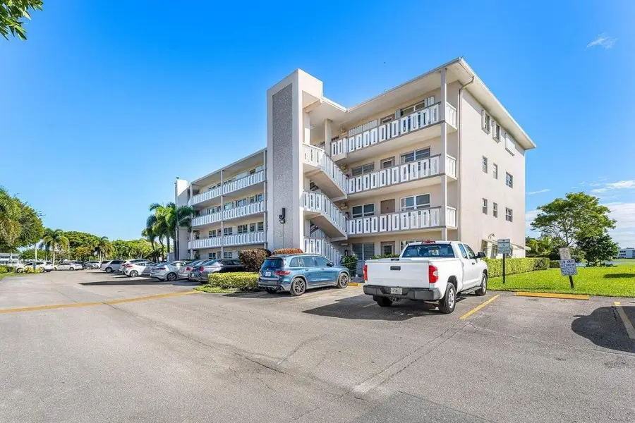 373 Wellington #J, West Palm Beach, FL 33417 - #2
