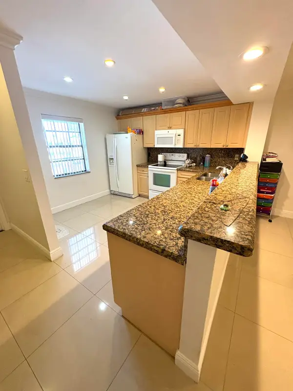 1400 NW 45th Street #B7, Deerfield Beach, FL 33064