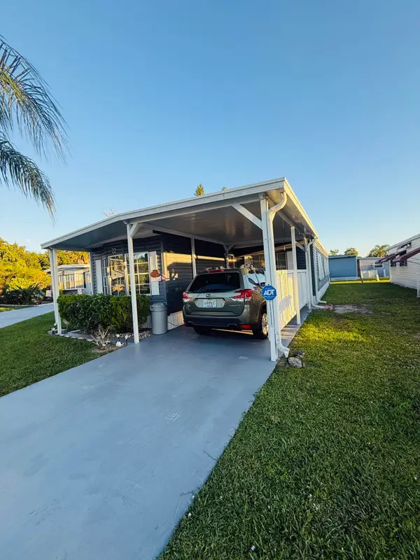 22 Cozumel Lane, Port St Lucie, FL 34952