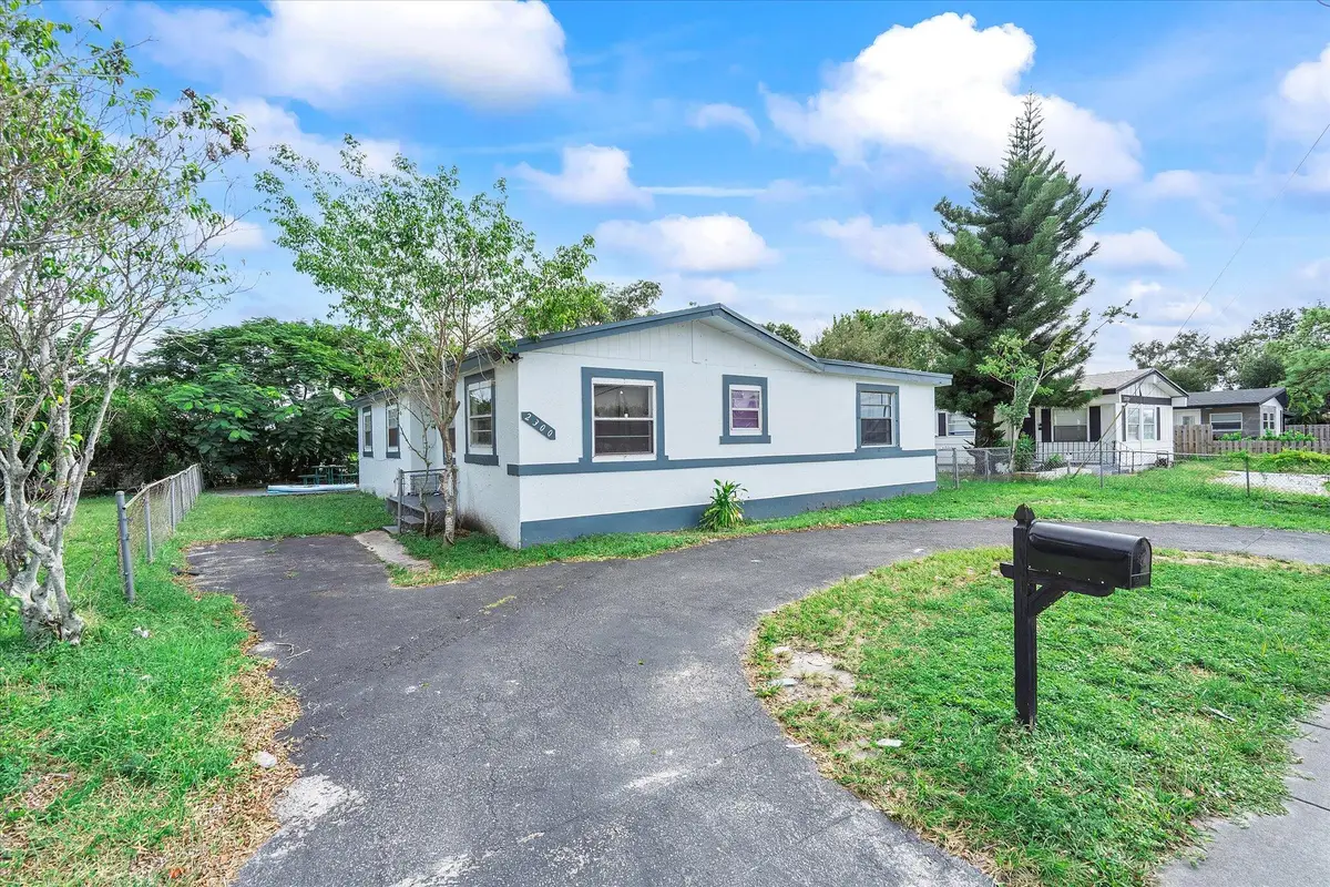 2300 NW 31st Avenue, Fort Lauderdale, FL 33311 - #1