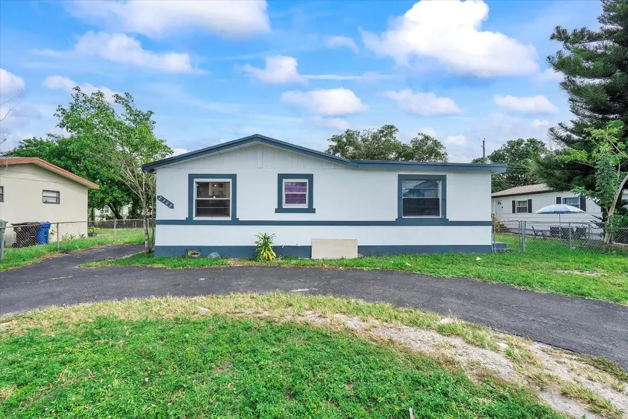 2300 NW 31st Avenue, Fort Lauderdale, FL 33311 - #3