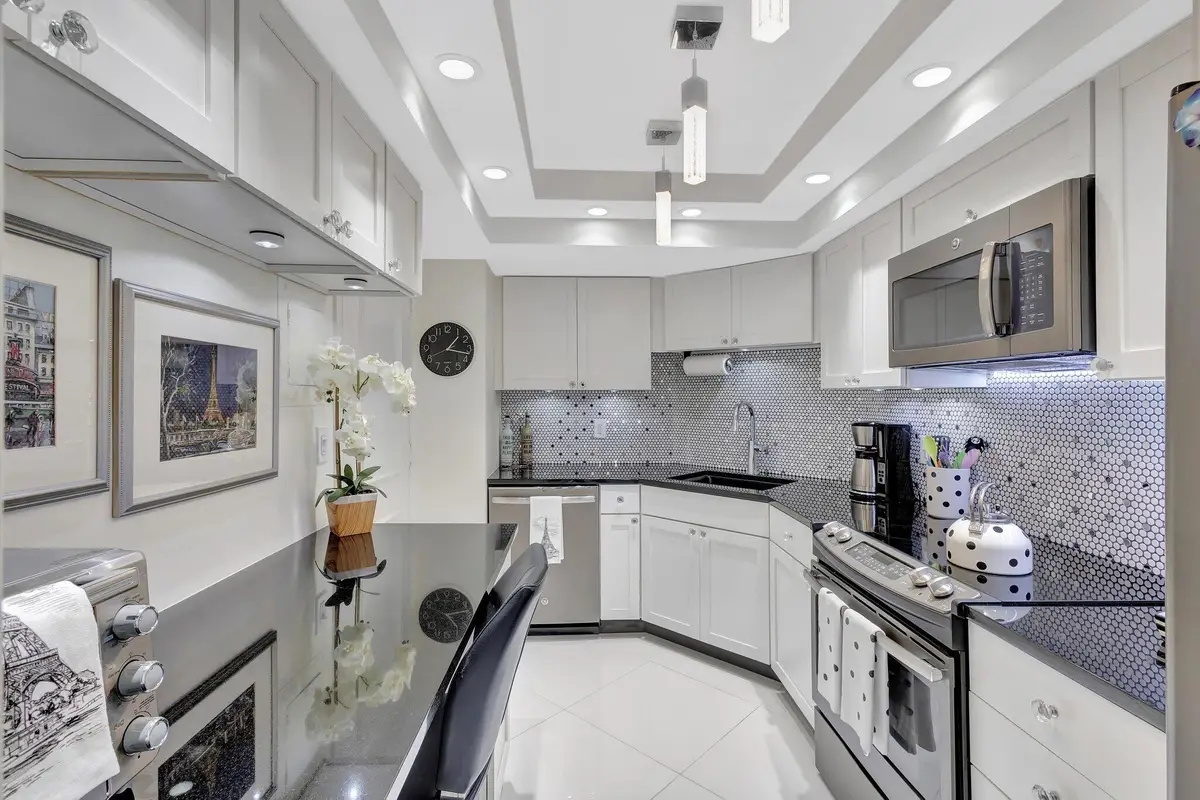 2000 Presidential Way #Ph5, West Palm Beach, FL 33401 - #1