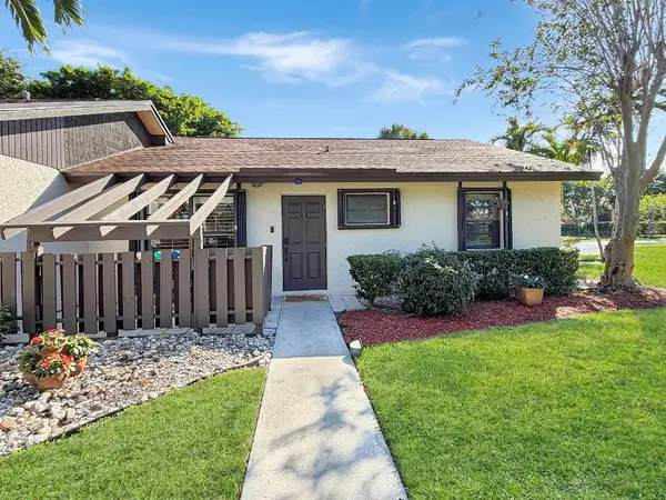 48 Via De Casas Norte, Boynton Beach, FL 33426