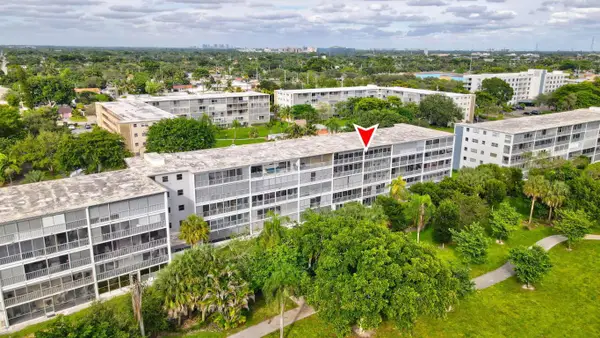 4800 Hillcrest Lane #503, Hollywood, FL 33021