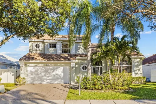 1049 Siena Oaks Circle E, Palm Beach Gardens, FL 33410