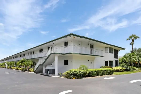 4 Garden Street #101, Tequesta, FL 33469