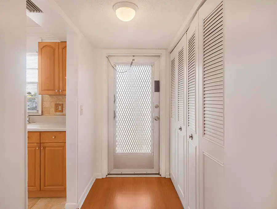 4 Golfs Edge #E, West Palm Beach, FL 33417 - #3