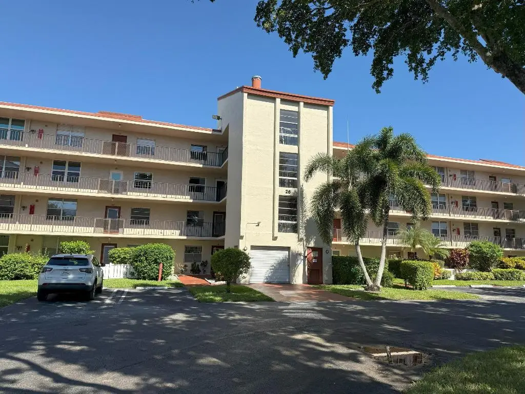 26 Abbey Lane #104, Delray Beach, FL 33446 - #1