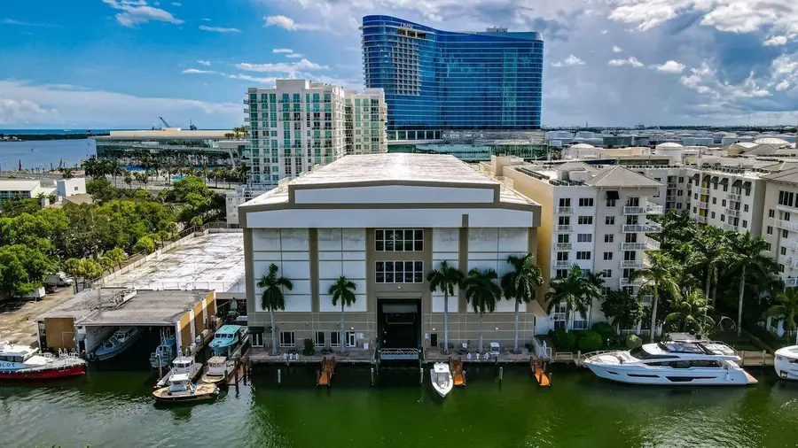 1801 SE 17 Street, Fort Lauderdale, FL 33316 - #2