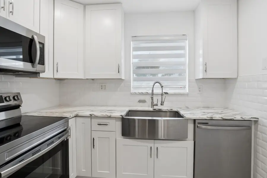 2790 E Ashley Drive E #E, West Palm Beach, FL 33415 - #3