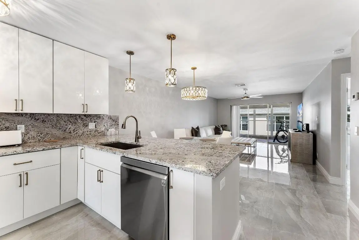 1020 Silk Oak Terrace #204, Delray Beach, FL 33445 - #1