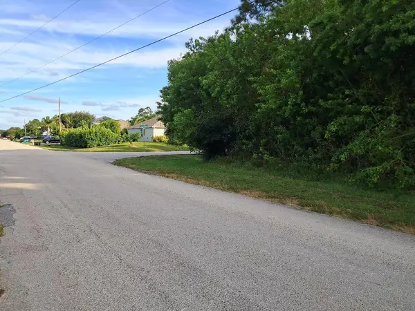 360 SW Undallo Road, Port St Lucie, FL 34953