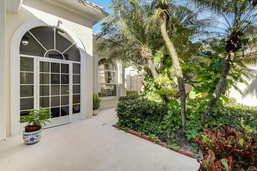 805 Niemen Drive, Palm Beach Gardens, FL 33410 - #3