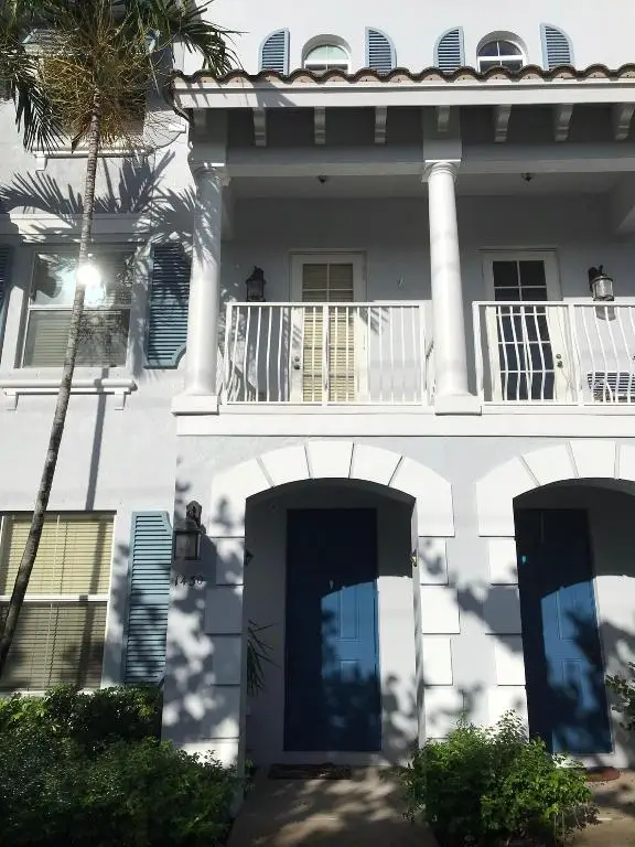1430 Via Alferi, Boynton Beach, FL 33426