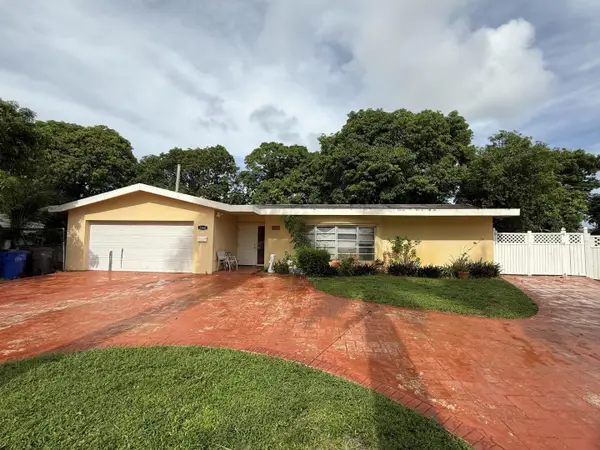 2360 NW 37th Terrace, Lauderdale Lakes, FL 33311
