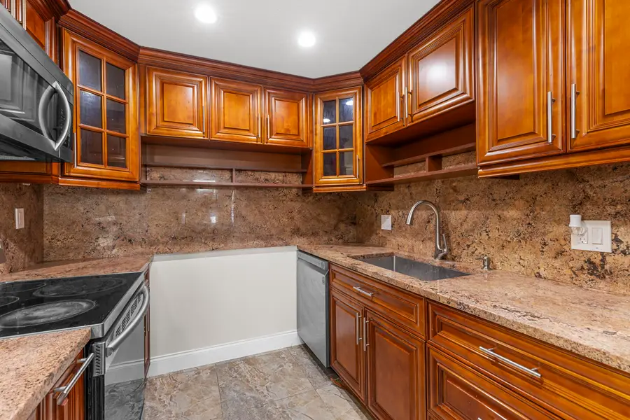 111 Lake Avenue #8, Lake Worth Beach, FL 33460 - #2