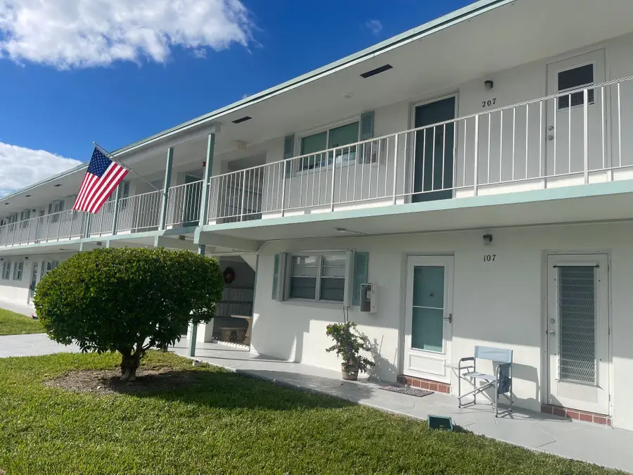 1117 Lake Terrace #F-207, Boynton Beach, FL 33426 - #2
