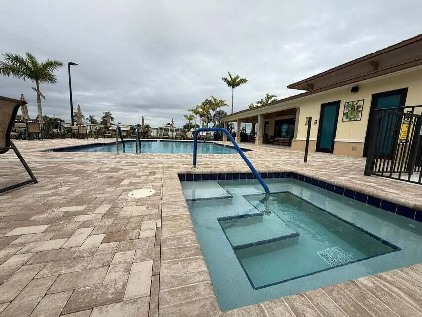 6085 Seashore Drive, Atlantis, FL 33462 - #3