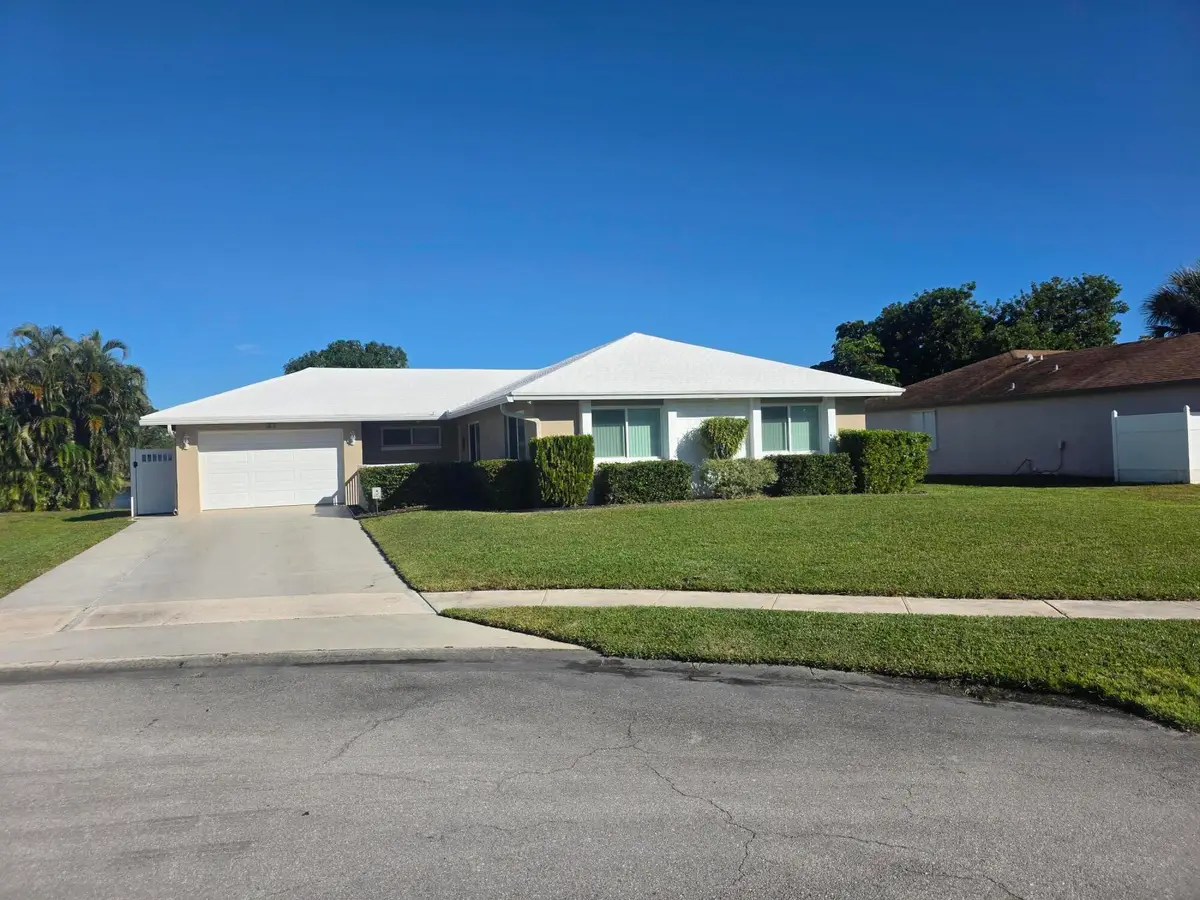 27 Vista Del Rio, Boynton Beach, FL 33426 - #1