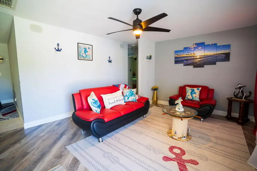 4386 Bamboo Drive, Palm Beach Gardens, FL 33410 - #3