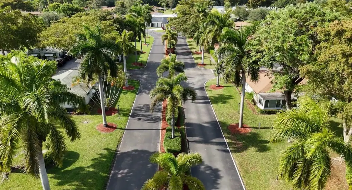 521 Sandpiper Circle, Delray Beach, FL 33445 - #1