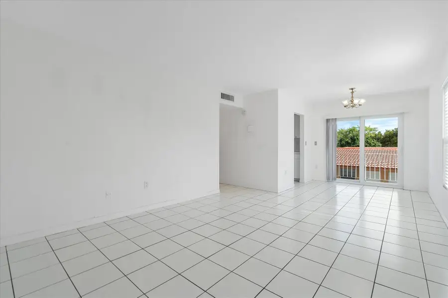 2138 SW 6th Street #301, Miami, FL 33135 - #3