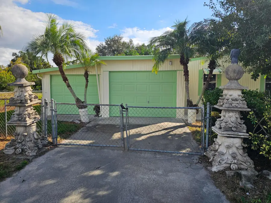 2909 SE 39 Avenue, Okeechobee, FL 34974 - #3