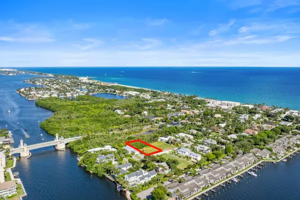 22 Hudson Avenue, Ocean Ridge, FL 33435