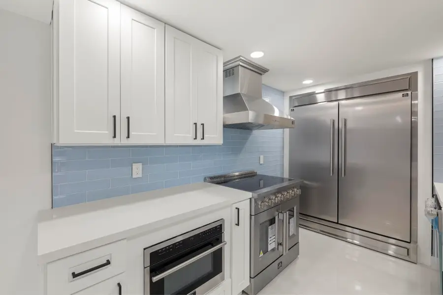 5600 N Flagler Drive #207, West Palm Beach, FL 33407 - #2