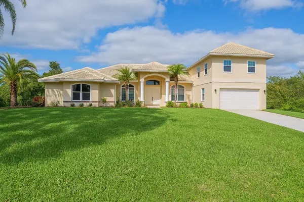 8671 155th Place N, Palm Beach Gardens, FL 33418