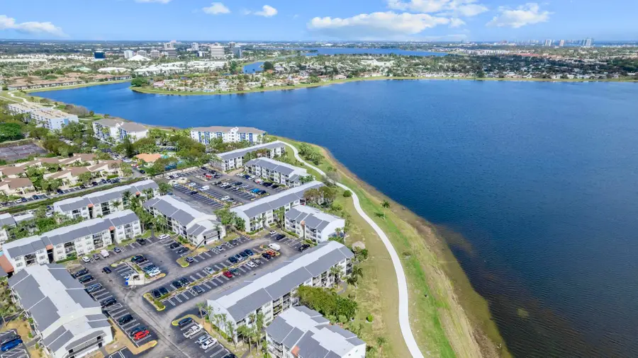 760 Executive Center Drive #14, West Palm Beach, FL 33401 - #3